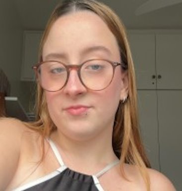 Tatiana Vecchi Silva Weber